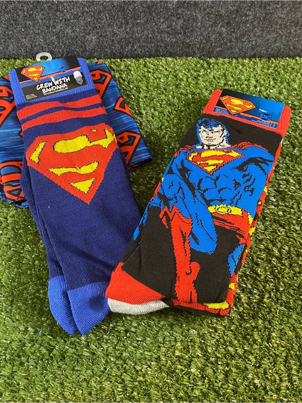 Superman DC Comics Justice League Men's Dress Crew Socks 3 Pair 1 Bandana Blue